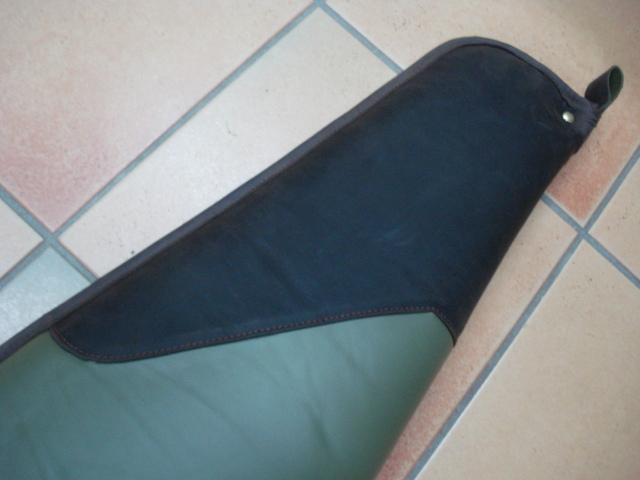 Futteral grün Glattleder - Länge: 140 cm, Außentasche