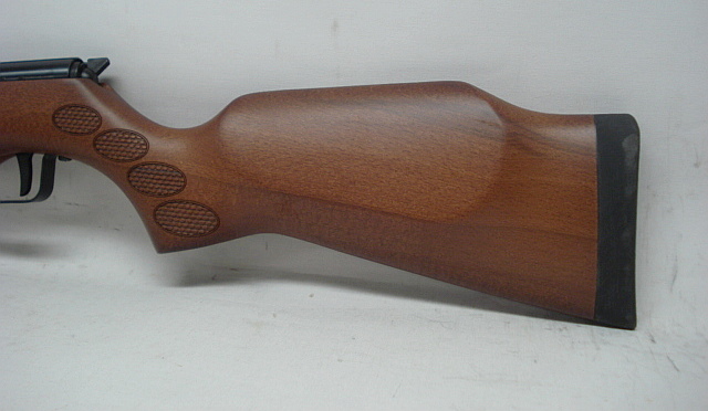 Modell 300 Kal.4,50 mm - Buchenholzschaft mit Backe