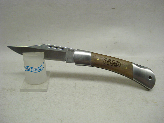Classic Clip 2 - Klinge: 8,6 cm, Walnussholz