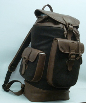 Lederrucksack - 35 Liter, 3 Außentaschen