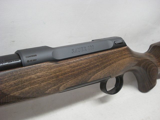 100 Classic LL56 MG oV - 8x57JS, Holzschaft