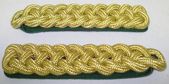 Schultergeflecht 8-bogig - goldfarbigen Metallgespinst