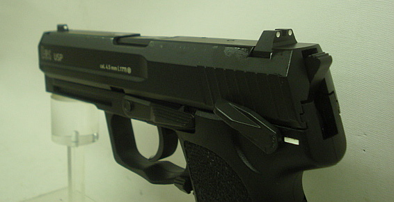 USP Kal.4,50 mm Stahl-BB - 18Schuss, 2,0 J, Blowback