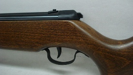 B12 (QB204) - Kal.4,50mm, Holzschaft